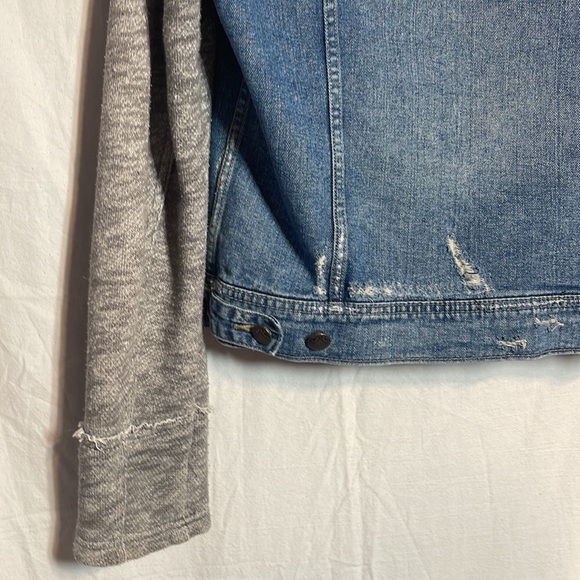 Free People Denim Jacket Medium Jean Hood Gray Sleeves Mixed Media Distressed M - Picture 14 of 16